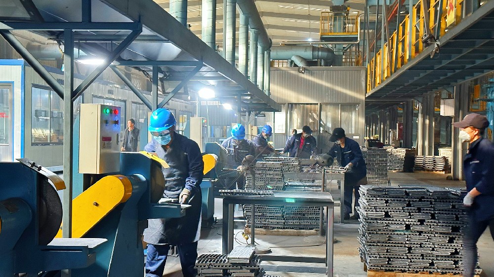 流水線打磨作業